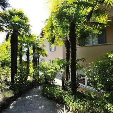 Florines Feriehus Lenno